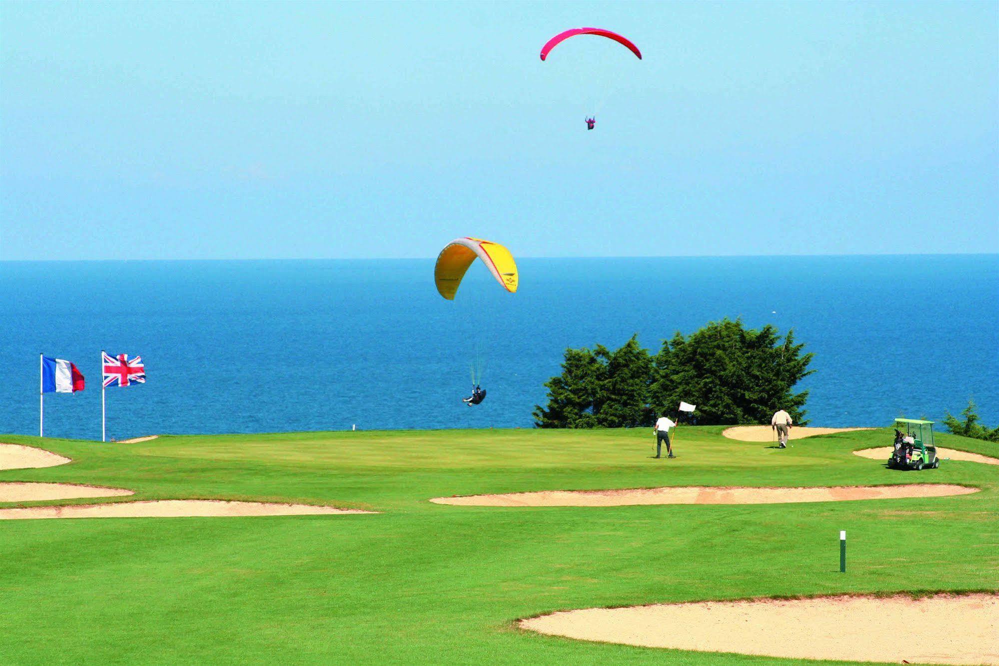 Belambra Clubs Colleville-Sur-Mer - Omaha Beach ภายนอก รูปภาพ